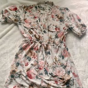 Medium maternity blouse like new!
